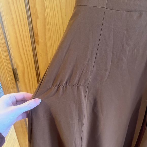 Beautiful brown dress - Picture 5 of 9